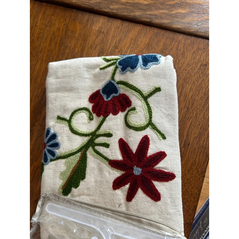HomeTrends Crewel One Tier Pair Natural Linen Blend Floral Embroidered Curtains